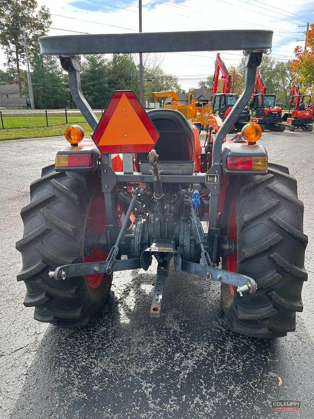 Image of Kubota MX5200 equipment image 3