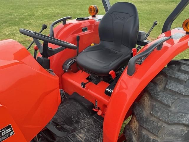 Image of Kubota MX5200HST equipment image 4