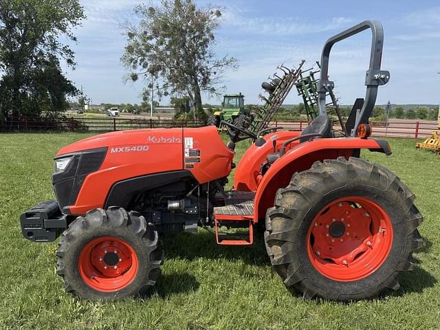 Image of Kubota MX5400 equipment image 1