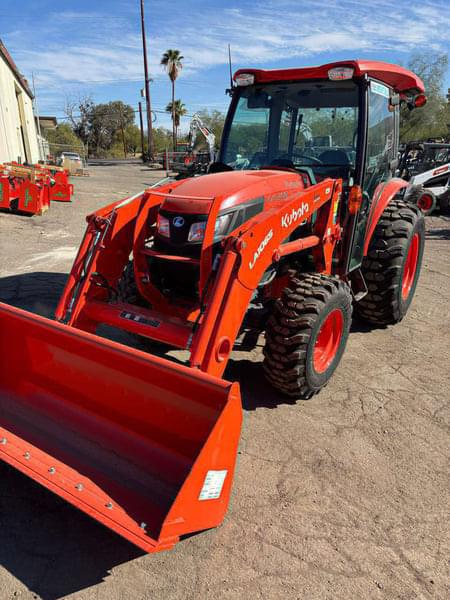Image of Kubota MX5400 equipment image 2
