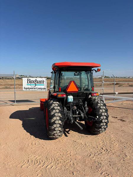 Image of Kubota MX5400 equipment image 3