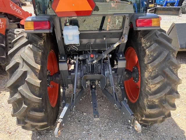 Image of Kubota MX5400 equipment image 4