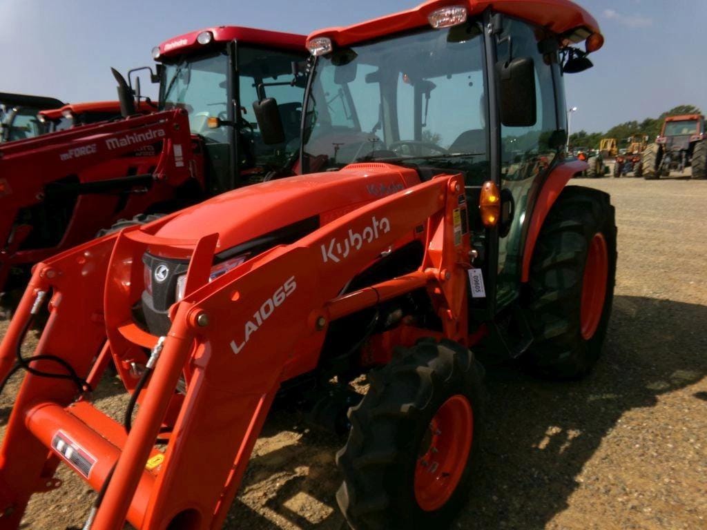Main image Kubota MX5400
