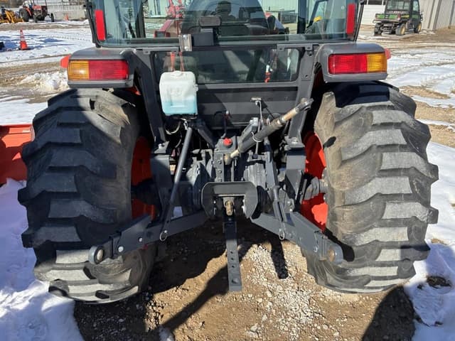 Image of Kubota MX5400 equipment image 4