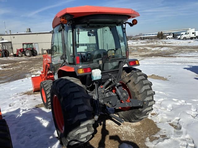 Image of Kubota MX5400 equipment image 3