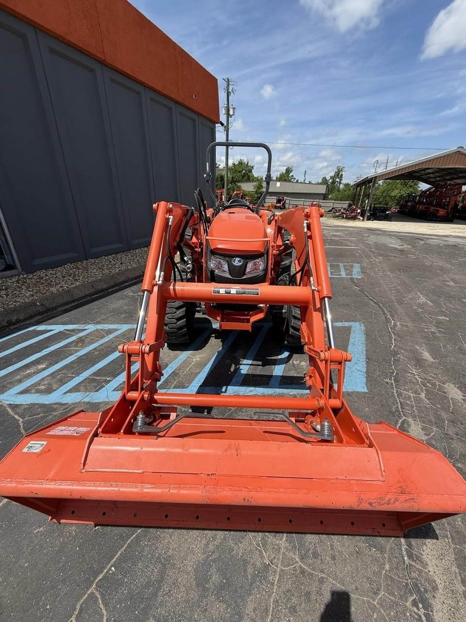 Image of Kubota MX5400DT Image 1
