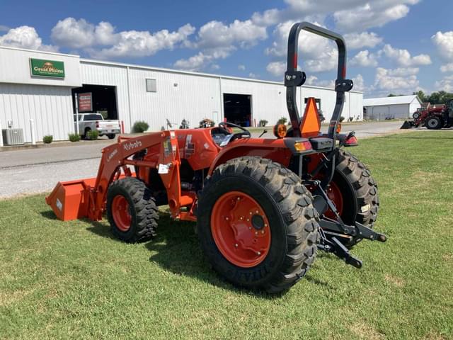 Image of Kubota MX5400DT equipment image 4