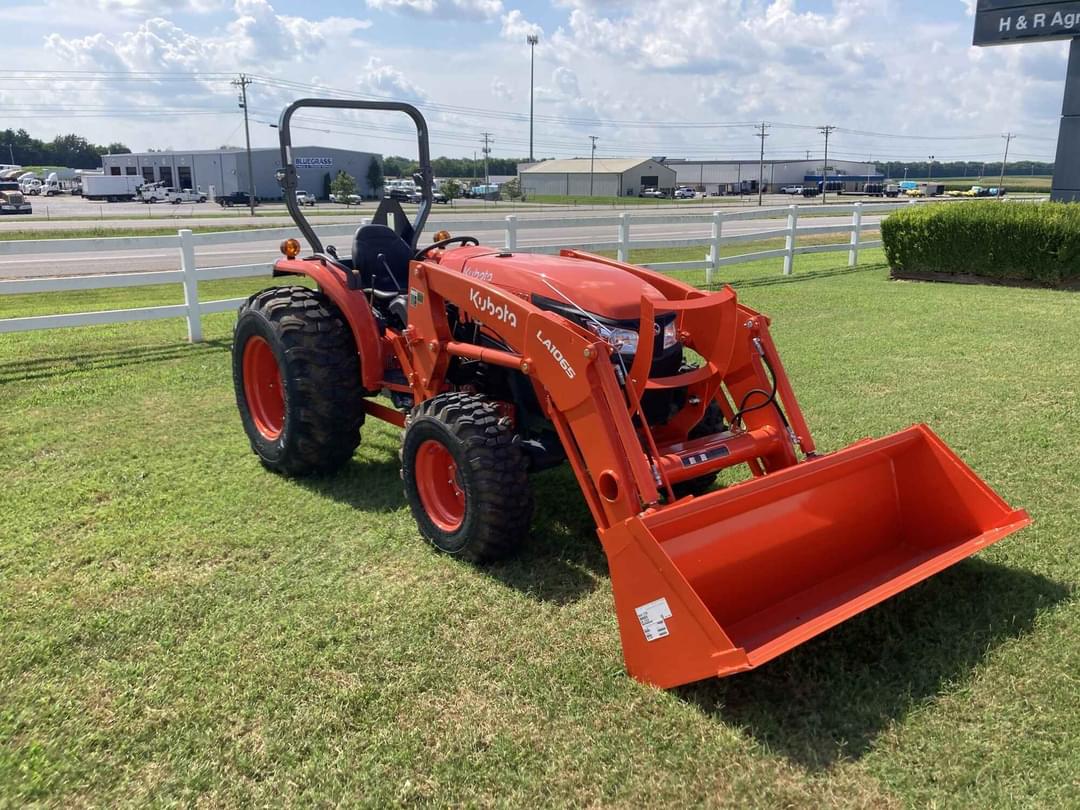 Image of Kubota MX5400DT Primary image