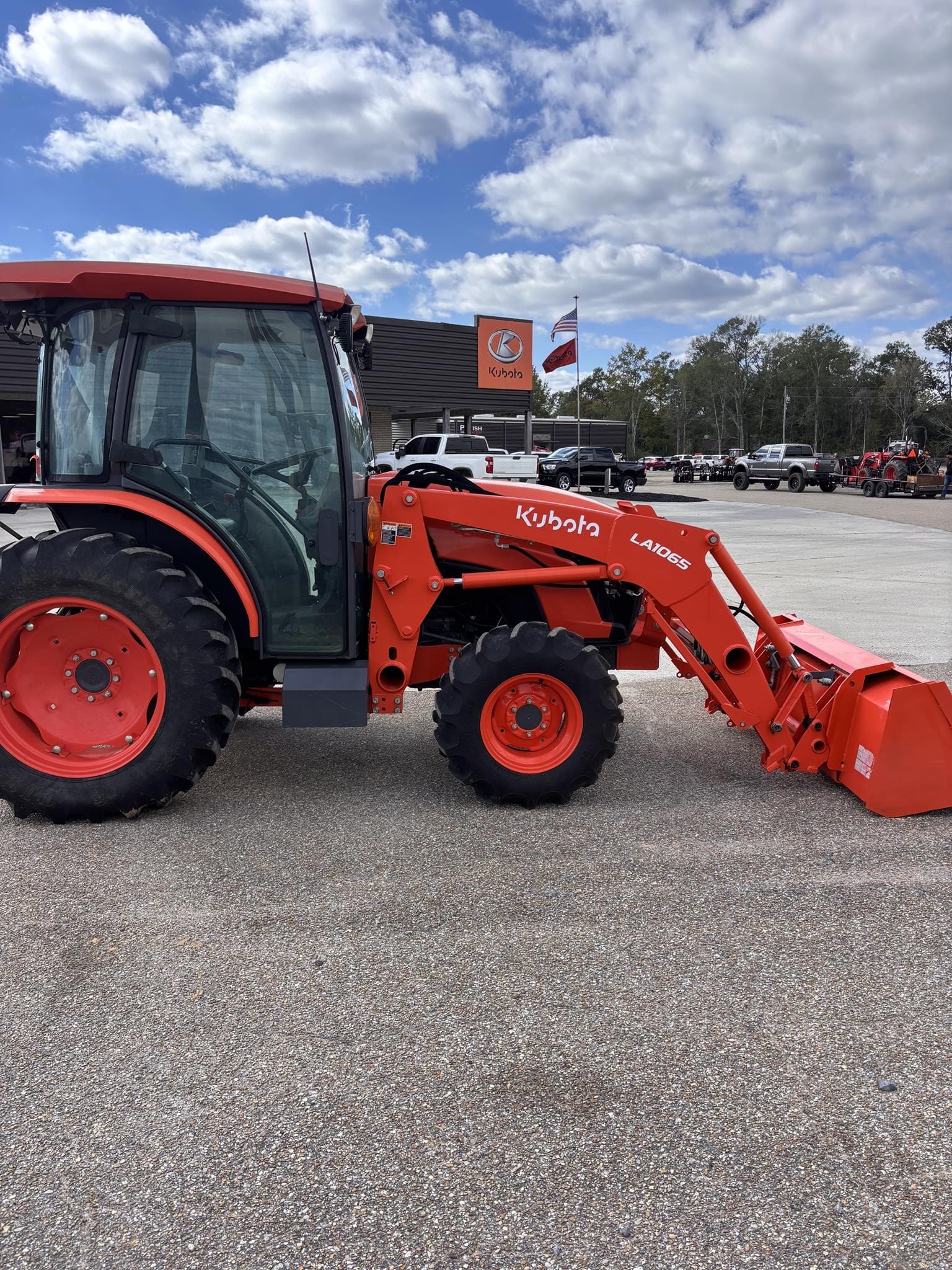 2021 Kubota MX5400 Equipment Image0