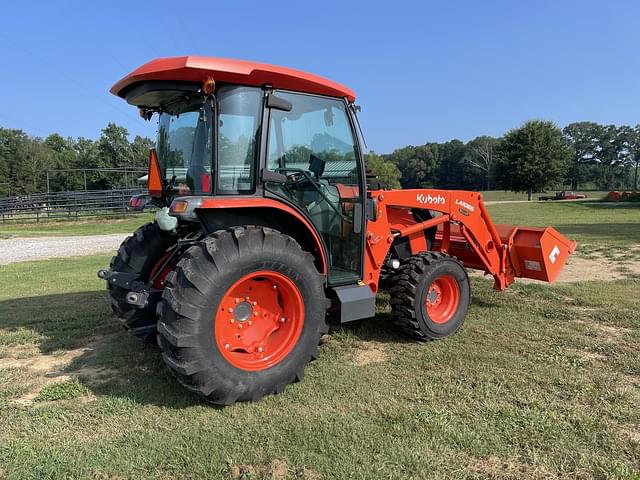 Image of Kubota MX5400DTC equipment image 2