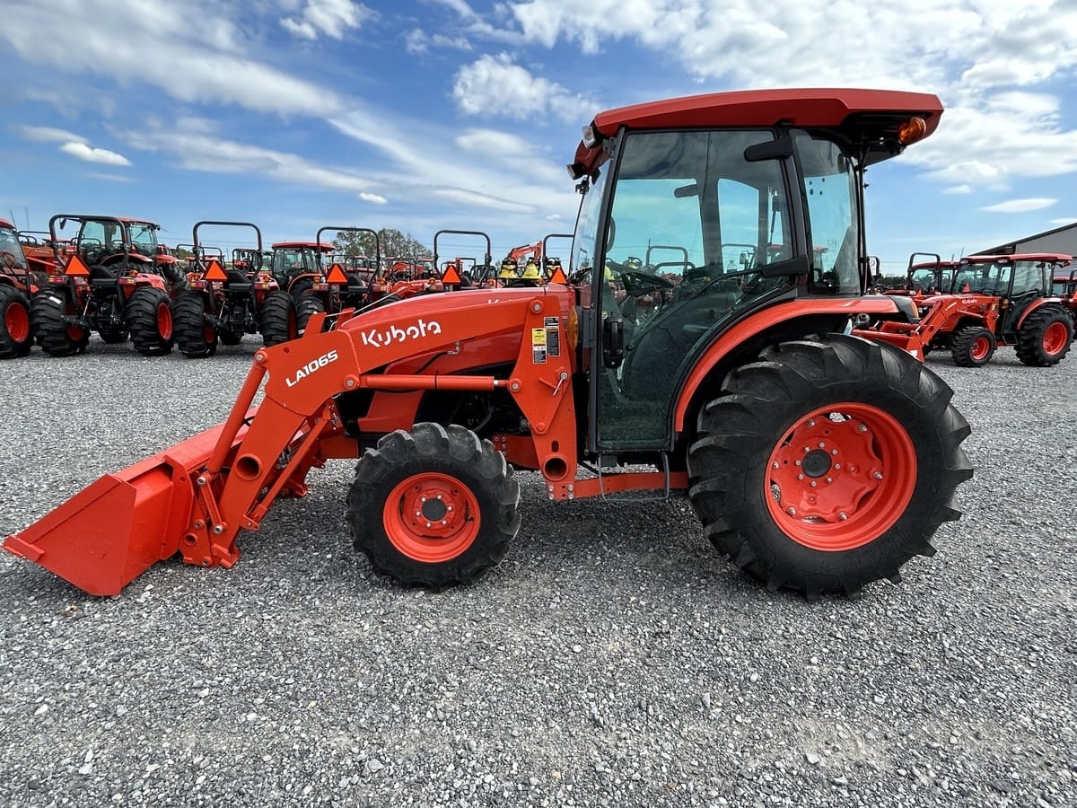Main image Kubota MX5400DTC