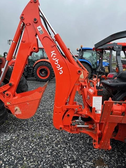 Image of Kubota MX5400HST equipment image 4