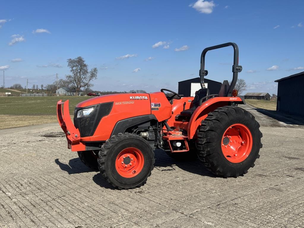 Kubota MX5800 Equipment Image0