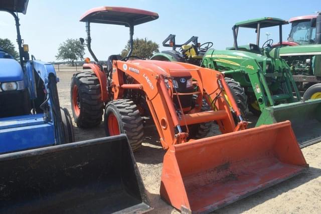 Image of Kubota MX5800 equipment image 2