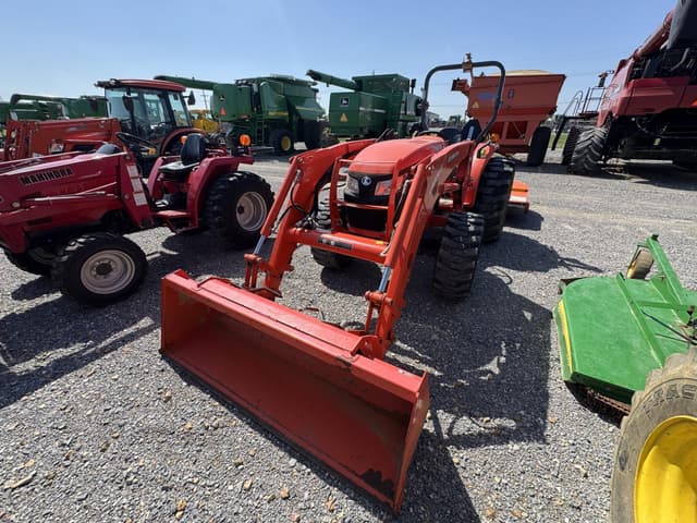 Image of Kubota MX5800 equipment image 2