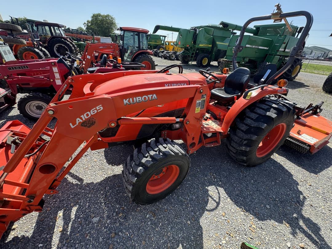 Image of Kubota MX5800 Primary image