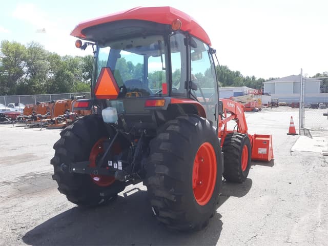 Image of Kubota MX6000 equipment image 3