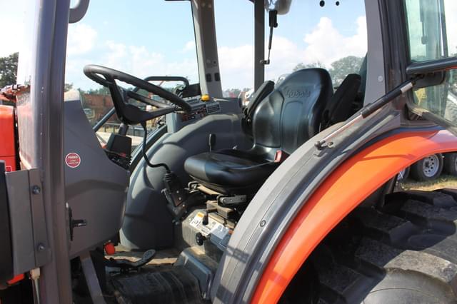 Image of Kubota MX6000 equipment image 4