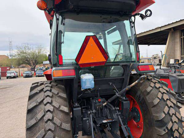 Image of Kubota MX6000 equipment image 3
