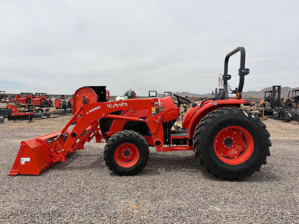 Kubota MX6000 Equipment Image0