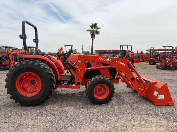 Image of Kubota MX6000 equipment image 1