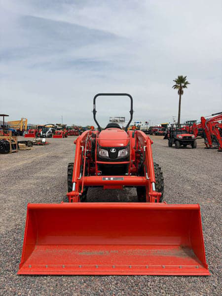 Image of Kubota MX6000 equipment image 2