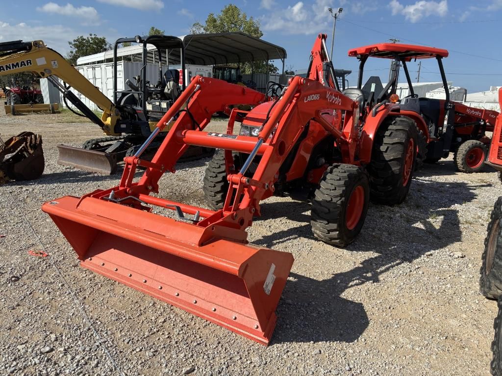 Kubota MX6000HST Equipment Image0