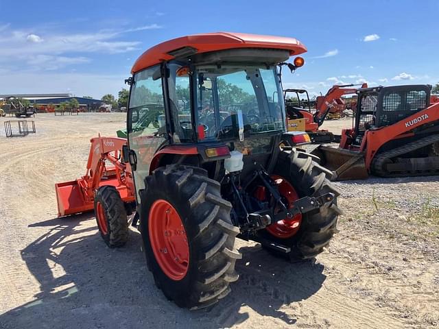 Image of Kubota MX6000 equipment image 3