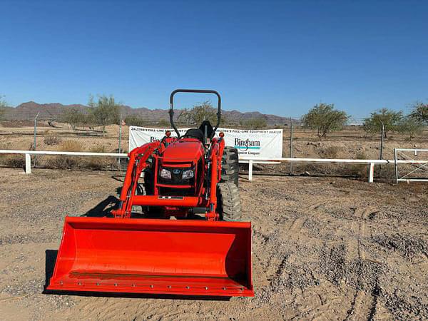 Image of Kubota MX6000 equipment image 2