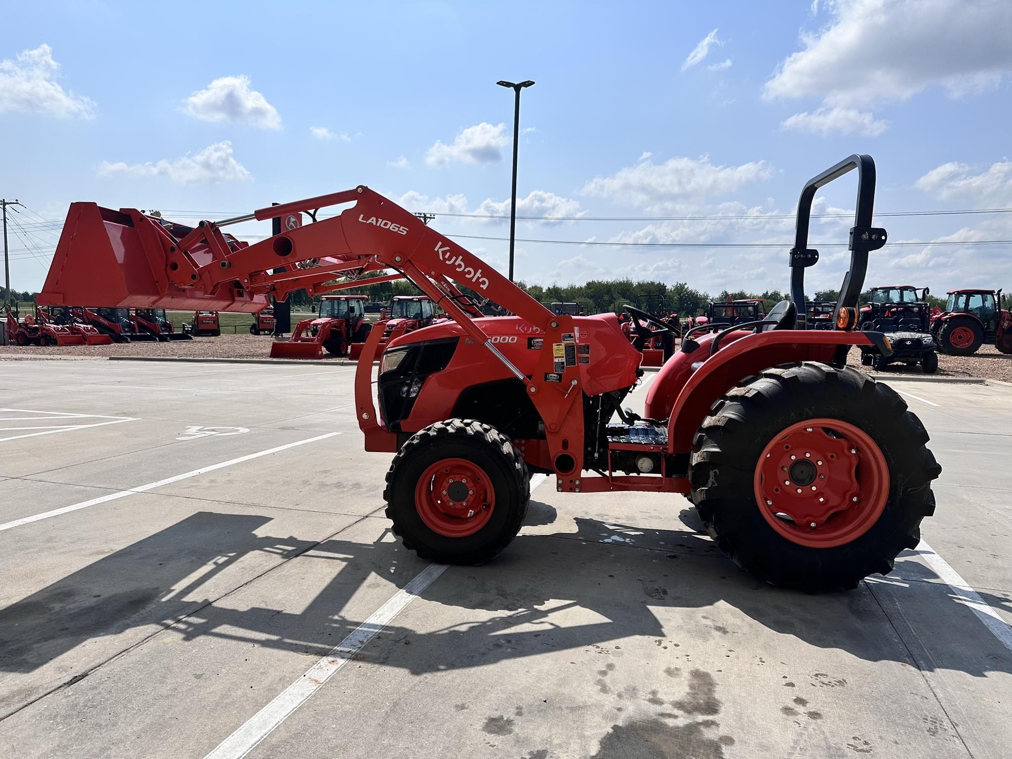2022 Kubota MX6000HST Image