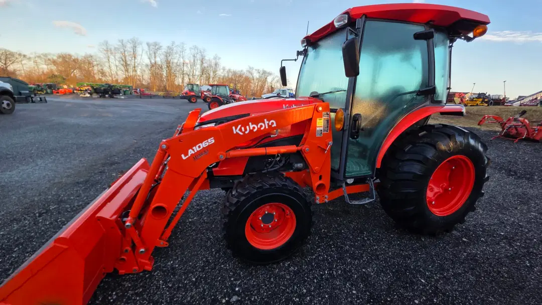 Image of Kubota MX6000HSTC Primary image