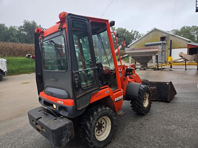 Image of Kubota R420 equipment image 2