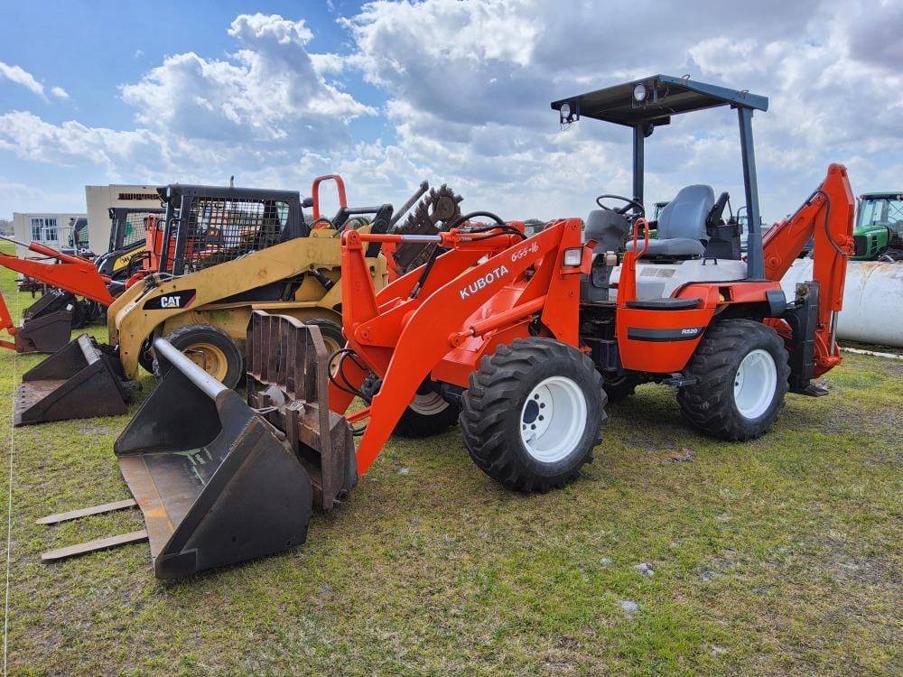 Main image Kubota R520