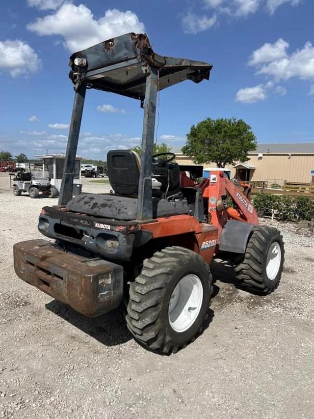 Image of Kubota R520S equipment image 2
