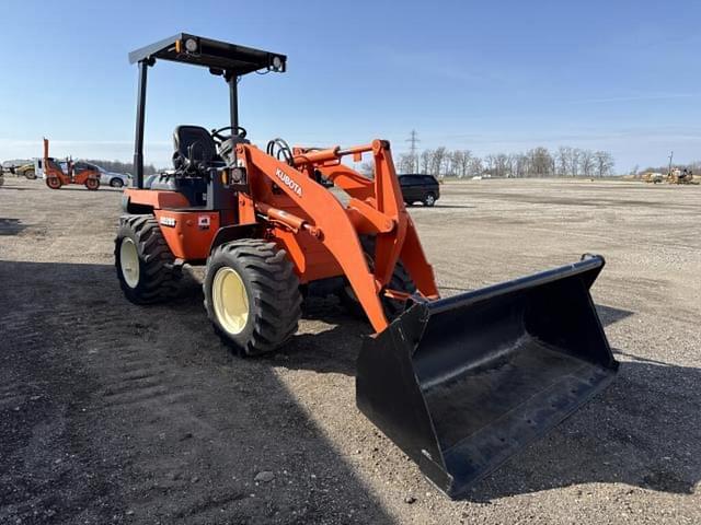 Image of Kubota R520S equipment image 4