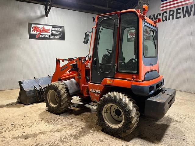 Image of Kubota R520S equipment image 2