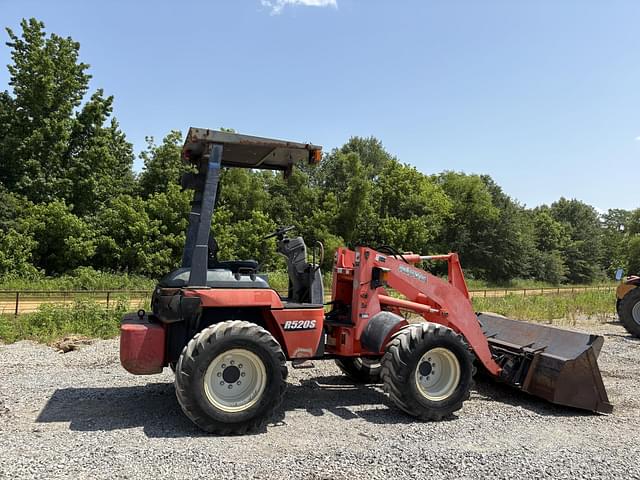 Image of Kubota R520S equipment image 3