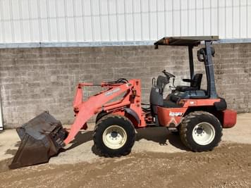 Main image Kubota R520S