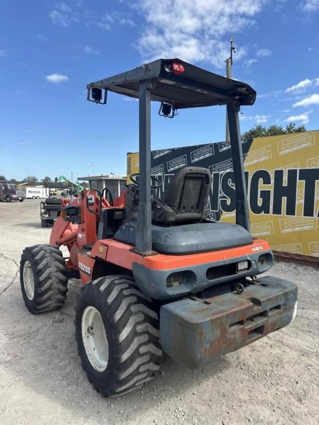 Image of Kubota R520S equipment image 1