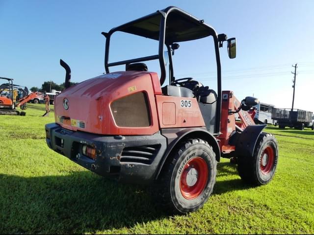 Image of Kubota R530 equipment image 2