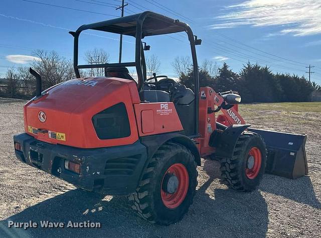 Image of Kubota R530 equipment image 4