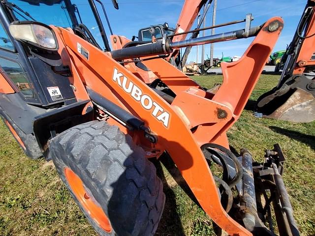 Image of Kubota R530 equipment image 3