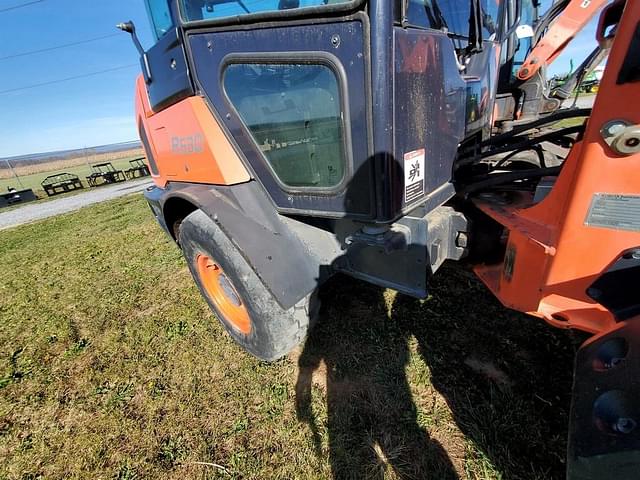 Image of Kubota R530 equipment image 4