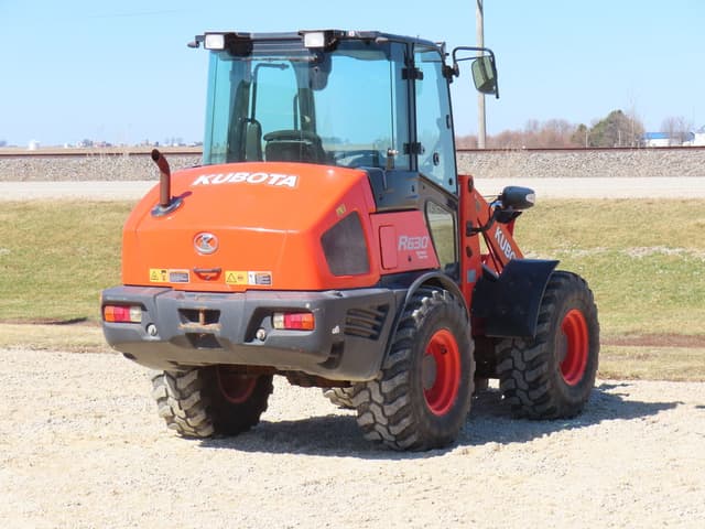 Image of Kubota R630 equipment image 4