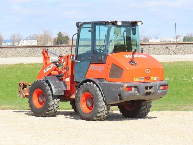 Image of Kubota R630 equipment image 2