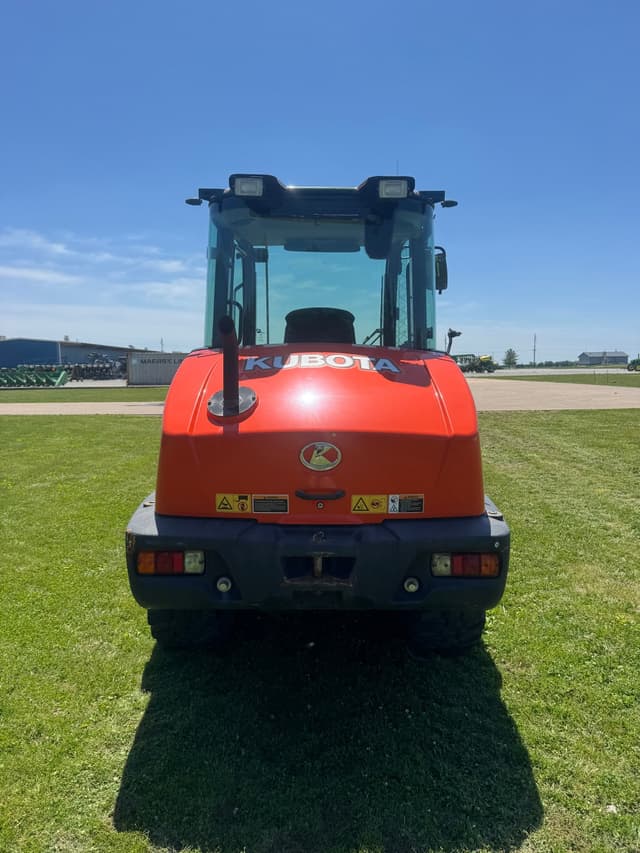 Image of Kubota R630 equipment image 3