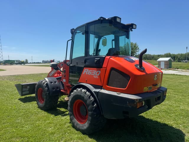 Image of Kubota R630 equipment image 4