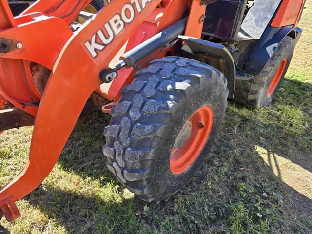 Image of Kubota R630 equipment image 3