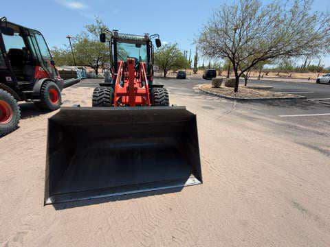 Image of Kubota R640 equipment image 2