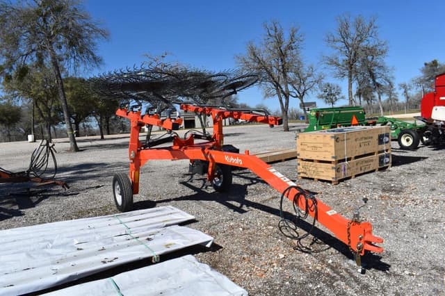 Image of Kubota RA108CR equipment image 1